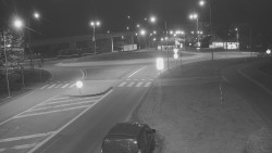 Křižovatka ulic Velká Dlážka a Polní