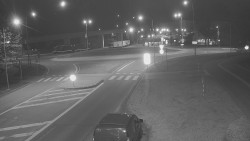 Křižovatka ulic Velká Dlážka a Polní