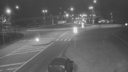 Křižovatka ulic Velká Dlážka a Polní