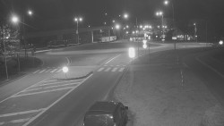 Křižovatka ulic Velká Dlážka a Polní