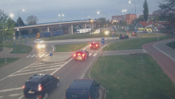 Křižovatka ulic Velká Dlážka a Polní