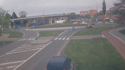 Křižovatka ulic Velká Dlážka a Polní