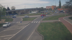 Křižovatka ulic Velká Dlážka a Polní