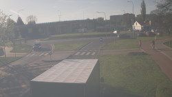 Křižovatka ulic Velká Dlážka a Polní