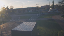 Křižovatka ulic Velká Dlážka a Polní