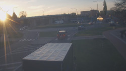 Křižovatka ulic Velká Dlážka a Polní