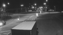 Křižovatka ulic Velká Dlážka a Polní