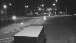 Křižovatka ulic Velká Dlážka a Polní