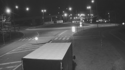 Křižovatka ulic Velká Dlážka a Polní