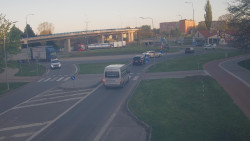 Křižovatka ulic Velká Dlážka a Polní