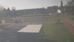 Křižovatka ulic Velká Dlážka a Polní