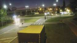 Křižovatka ulic Velká Dlážka a Polní