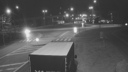 Křižovatka ulic Velká Dlážka a Polní