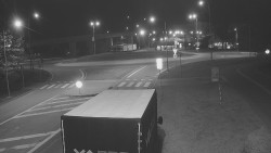 Křižovatka ulic Velká Dlážka a Polní