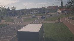 Křižovatka ulic Velká Dlážka a Polní