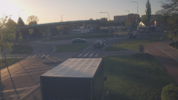 Křižovatka ulic Velká Dlážka a Polní