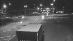 Křižovatka ulic Velká Dlážka a Polní