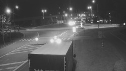 Křižovatka ulic Velká Dlážka a Polní