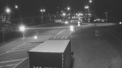 Křižovatka ulic Velká Dlážka a Polní