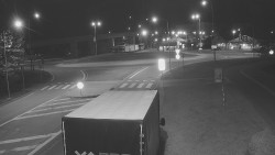 Křižovatka ulic Velká Dlážka a Polní