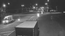 Křižovatka ulic Velká Dlážka a Polní