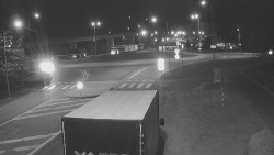 Křižovatka ulic Velká Dlážka a Polní