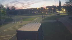 Křižovatka ulic Velká Dlážka a Polní