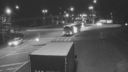 Křižovatka ulic Velká Dlážka a Polní