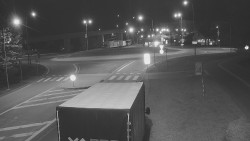 Křižovatka ulic Velká Dlážka a Polní