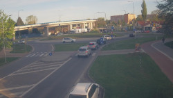 Křižovatka ulic Velká Dlážka a Polní