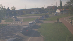 Křižovatka ulic Velká Dlážka a Polní