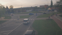 Křižovatka ulic Velká Dlážka a Polní