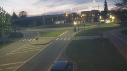 Křižovatka ulic Velká Dlážka a Polní