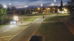 Křižovatka ulic Velká Dlážka a Polní