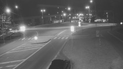 Křižovatka ulic Velká Dlážka a Polní