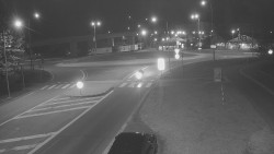 Křižovatka ulic Velká Dlážka a Polní