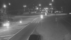 Křižovatka ulic Velká Dlážka a Polní