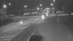 Křižovatka ulic Velká Dlážka a Polní