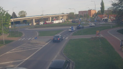 Křižovatka ulic Velká Dlážka a Polní