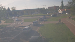 Křižovatka ulic Velká Dlážka a Polní