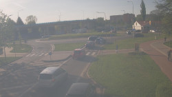 Křižovatka ulic Velká Dlážka a Polní