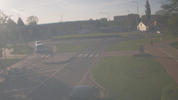 Křižovatka ulic Velká Dlážka a Polní