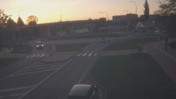 Křižovatka ulic Velká Dlážka a Polní