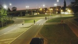 Křižovatka ulic Velká Dlážka a Polní