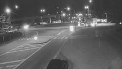 Křižovatka ulic Velká Dlážka a Polní