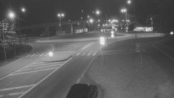 Křižovatka ulic Velká Dlážka a Polní