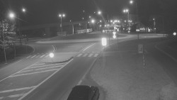 Křižovatka ulic Velká Dlážka a Polní