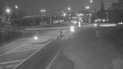 Křižovatka ulic Velká Dlážka a Polní