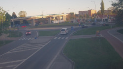 Křižovatka ulic Velká Dlážka a Polní