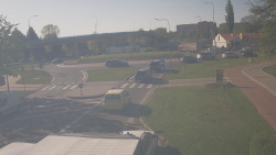 Křižovatka ulic Velká Dlážka a Polní